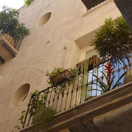 Appartamento In Palazzo Lampedusa 팔레르모 외부 사진