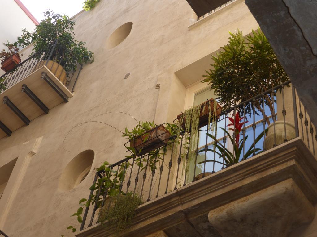 Appartamento In Palazzo Lampedusa 팔레르모 외부 사진