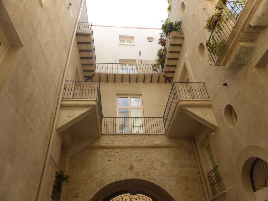 Appartamento In Palazzo Lampedusa 팔레르모 외부 사진