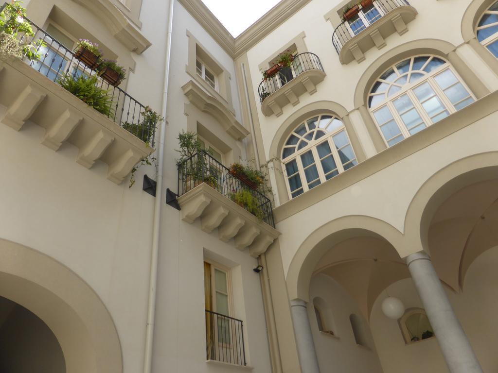 Appartamento In Palazzo Lampedusa 팔레르모 외부 사진