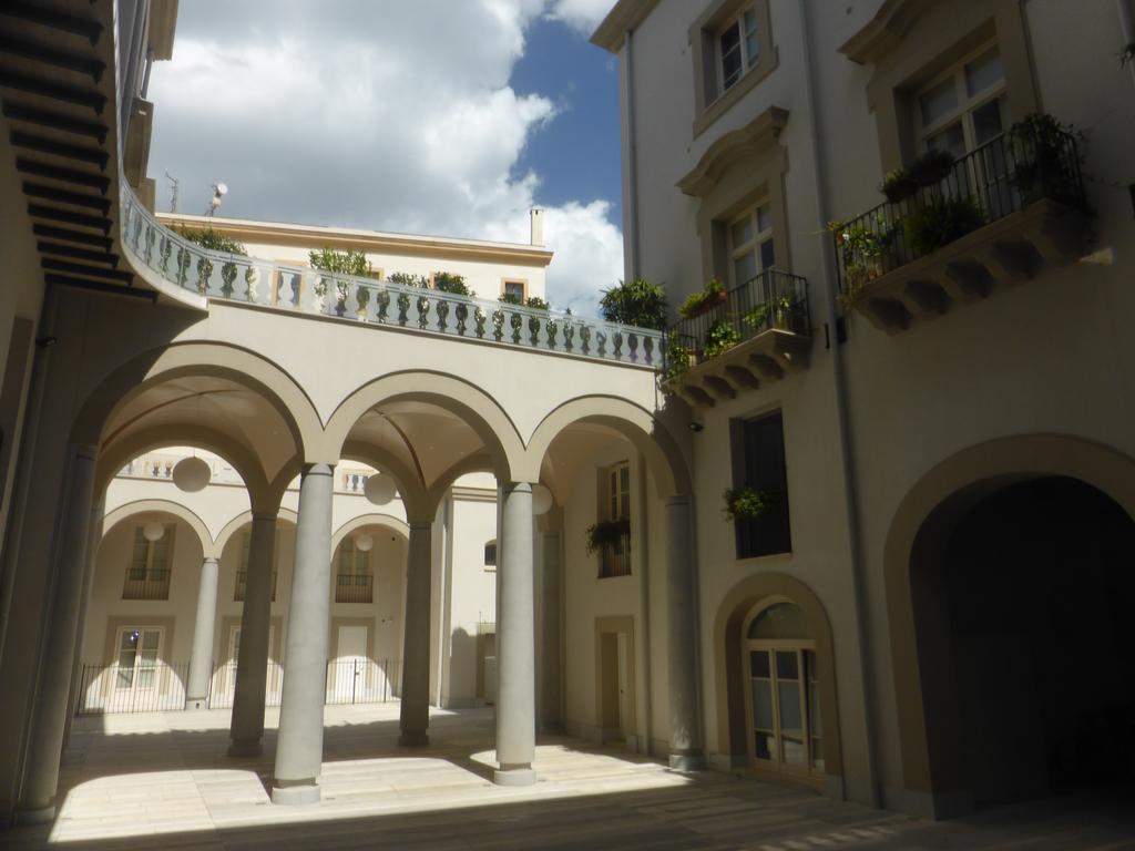 Appartamento In Palazzo Lampedusa 팔레르모 외부 사진